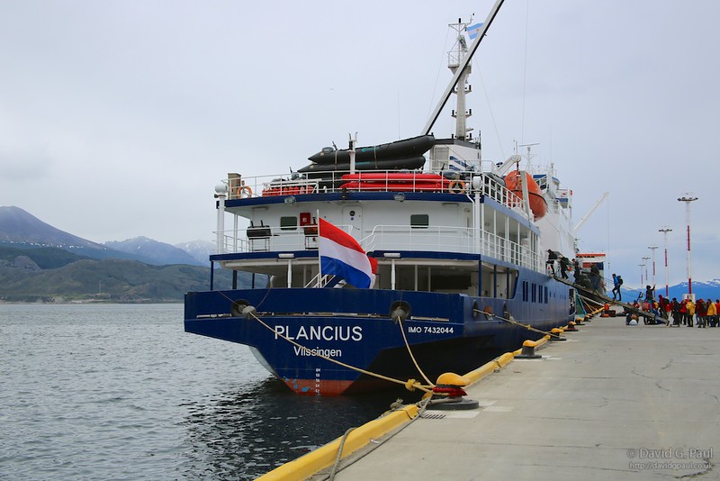 Boarding the m/v Plancius