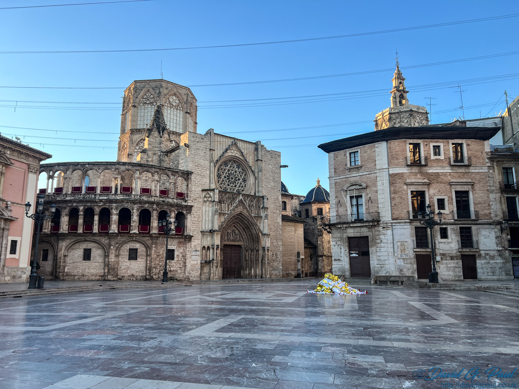 Placa del Virgin, Valencia Cathedral