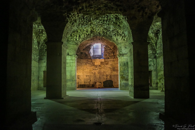 Daenarys' throne room