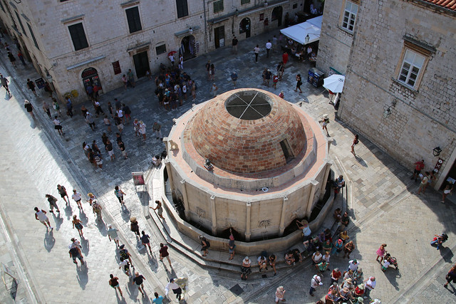 Looking down on the fountain