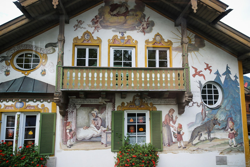 Lüftlmalerei painting of Little Red Riding Hood