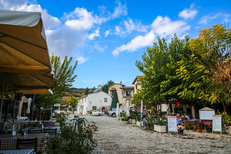 Omodos Square