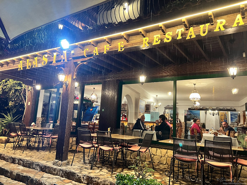 Alasia Cafe Restaurant