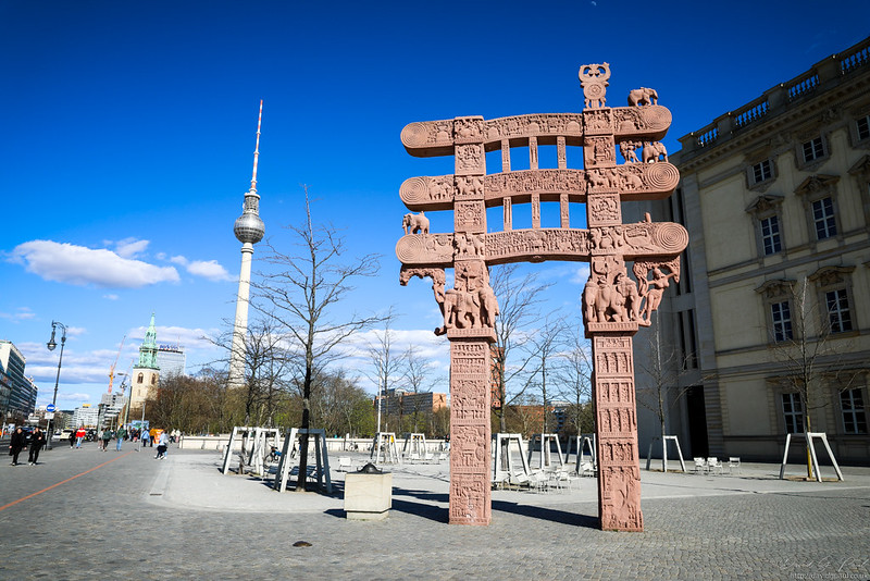 Reconstruction of the Sanchi Gate in front of Berlin Palace