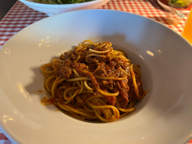 Spaghetti Bolognese @ MOLOS