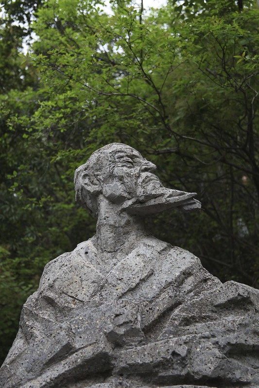 Statue of Gong Sunshu