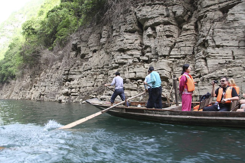 Sailing down the Shennong Stream