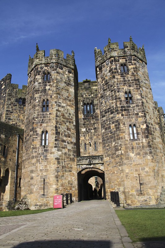 Alnwick Castle - Gatehouse
